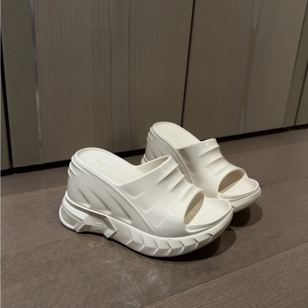 Givenchy 'marshmallow' Wedge - Picture 7 of 9